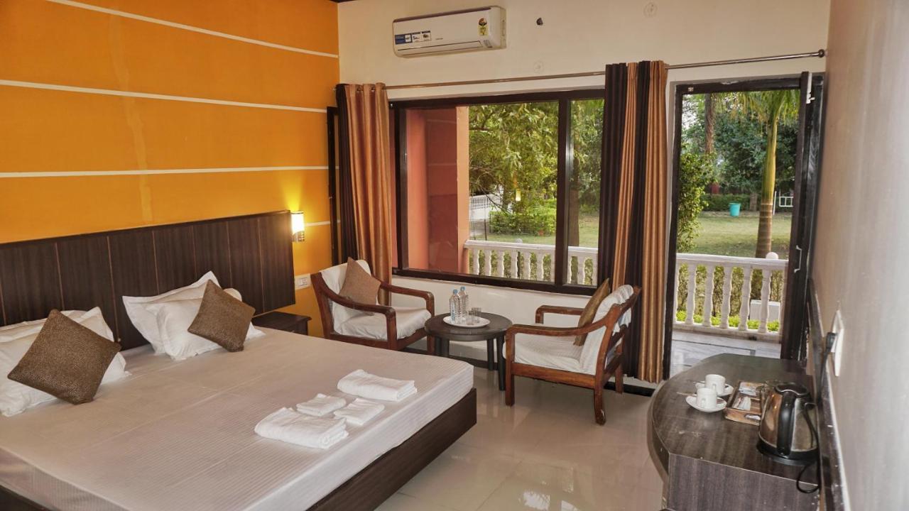 เฮดควอเตอร์ ขชุรโห Hostel ขชุราโห ภายนอก รูปภาพ