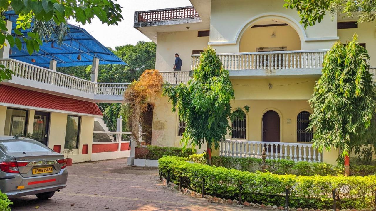 เฮดควอเตอร์ ขชุรโห Hostel ขชุราโห ภายนอก รูปภาพ