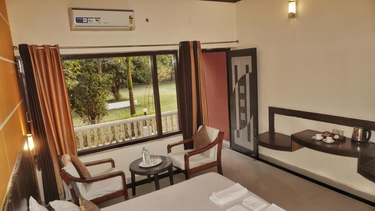 เฮดควอเตอร์ ขชุรโห Hostel ขชุราโห ภายนอก รูปภาพ