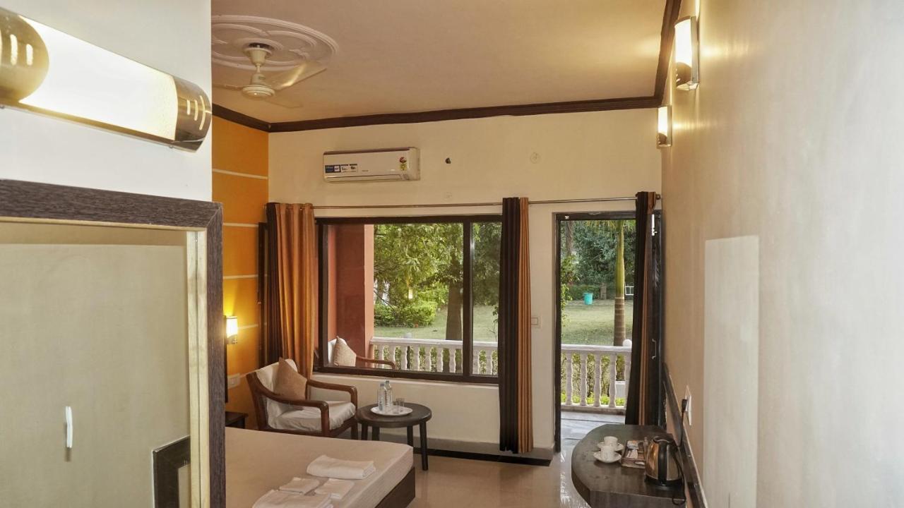 เฮดควอเตอร์ ขชุรโห Hostel ขชุราโห ภายนอก รูปภาพ