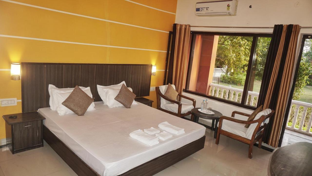 เฮดควอเตอร์ ขชุรโห Hostel ขชุราโห ภายนอก รูปภาพ