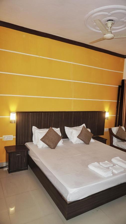 เฮดควอเตอร์ ขชุรโห Hostel ขชุราโห ภายนอก รูปภาพ