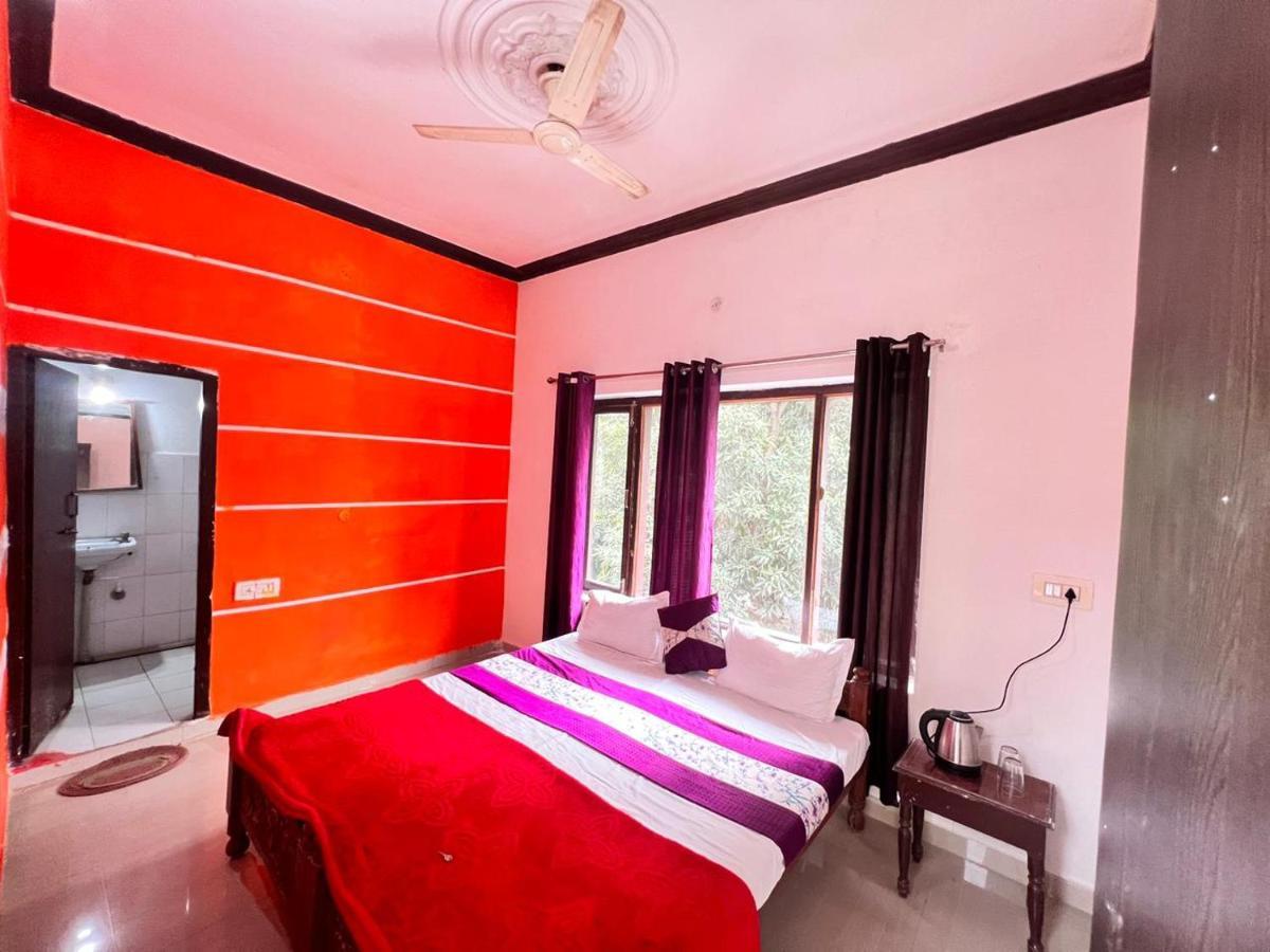 เฮดควอเตอร์ ขชุรโห Hostel ขชุราโห ภายนอก รูปภาพ